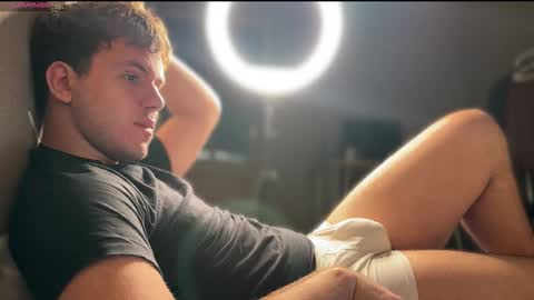 Christopher online show from September 16, 9:43 am