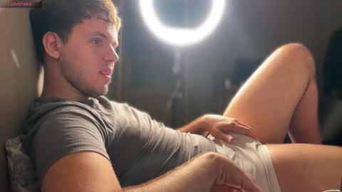 Christopher online show from September 19, 7:57 pm