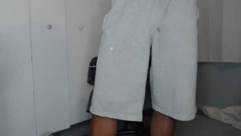 Snapshot of chrisvacherx chatting on December 15, 11:55 am ChrisVacherx online show from December 15, 11:55 am