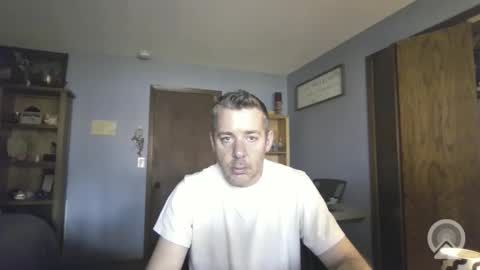 chrisw8121 online show from March 31, 4:31 pm