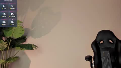 chrizmacgregor online show from October 26, 4:25 am