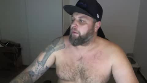 Snapshot of chrizz80 chatting on January 11, 10:40 pm Chrizz online show from January 11, 10:40 pm