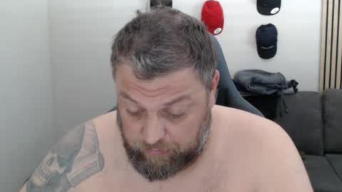 Chrizz online show from April 18, 1:56 pm