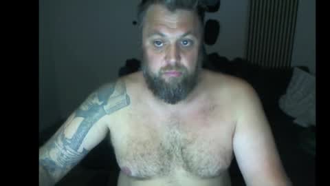 Snapshot of chrizz80 chatting on October 12, 12:59 am Chrizz online show from October 12, 12:59 am