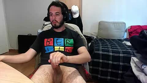 Chromefox123 online show from March 21, 2:10 pm