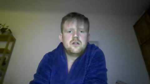 ciasnsyrize1996 online show from March 17, 10:34 pm