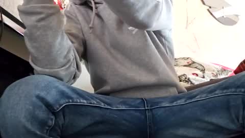 iamciyro online show from December 31, 7:53 am