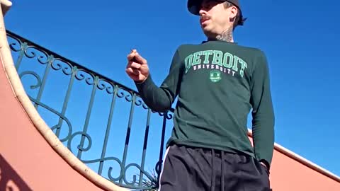 iamciyro online show from February 4, 8:13 am