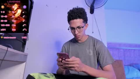 cj_davis1 online show from October 2, 3:21 am