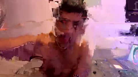 Clarentz bby online show from September 19, 3:18 am