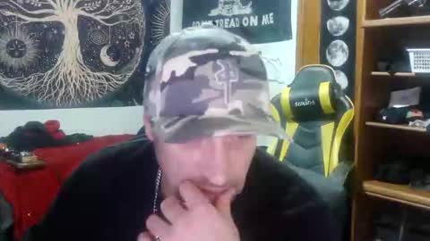 chad online show from December 17, 4:42 am