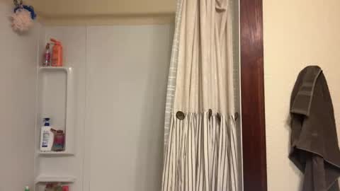 cloverboy1988 online show from February 19, 12:00 pm