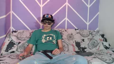 club_latinboys online show from October 13, 8:04 pm