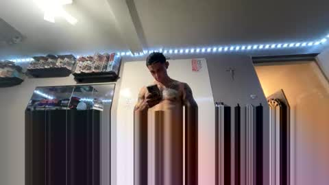 cock4yyoouu online show from April 30, 4:14 pm