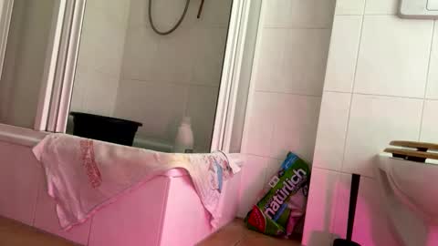 cockholder420 online show from March 29, 3:23 pm