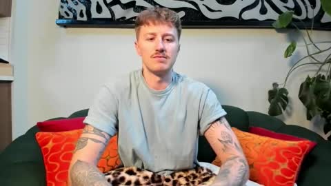 Cody and Emeraldboy online show from May 16, 12:30 am