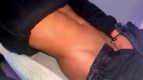 Snapshot of coitzzz chatting on October 11, 6:28 am coitzzz online show from October 11, 6:28 am