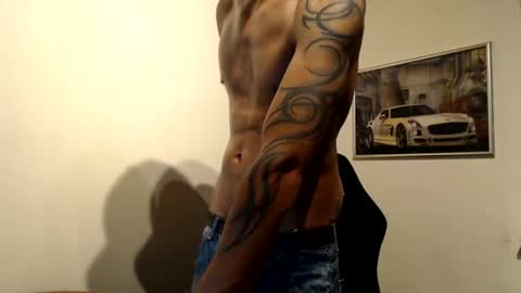 Snapshot of coitzzz chatting on December 4, 12:30 am coitzzz online show from December 4, 12:30 am