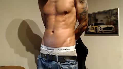 Snapshot of coitzzz chatting on December 3, 3:18 am coitzzz online show from December 3, 3:18 am