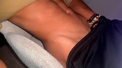 Snapshot of coitzzz chatting on September 19, 7:09 am coitzzz online show from September 19, 7:09 am