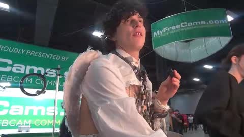 Cokia online show from October 25, 11:39 pm