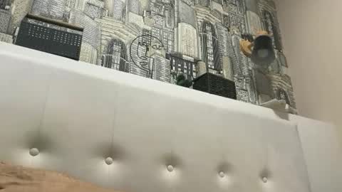 colambus83 online show from March 18, 10:02 pm