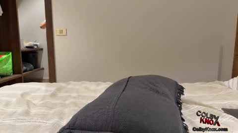 Snapshot of colbyknox chatting on September 20, 11:05 pm colbyknox online show from September 20, 11:05 pm