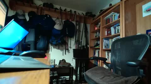 colchuck online show from December 12, 2:44 pm