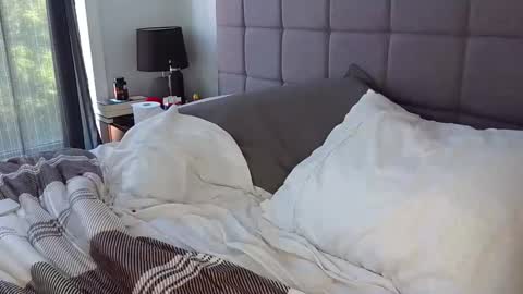 Cole online show from September 30, 7:17 pm