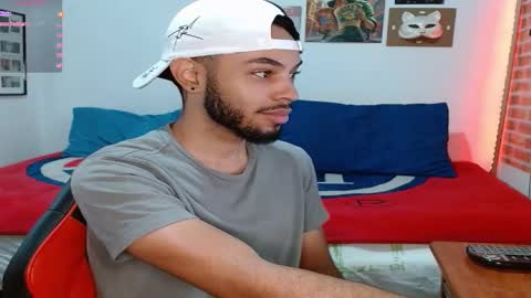 Snapshot of colinlatinbrown chatting on January 24, 12:31 pm IG  online show from January 24, 12:31 pm