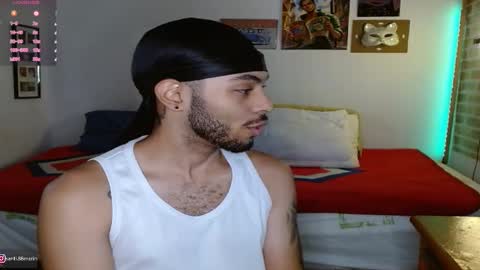 Snapshot of colinlatinbrown chatting on December 28, 1:18 pm IG  online show from December 28, 1:18 pm
