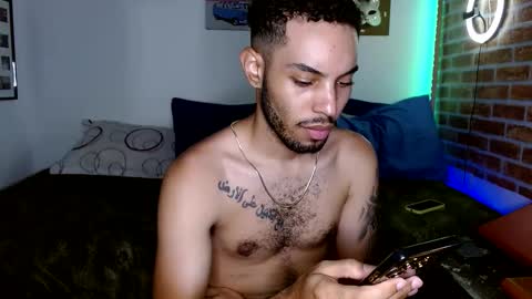 Snapshot of colinlatinbrown chatting on February 28, 8:39 pm IG  online show from February 28, 8:39 pm