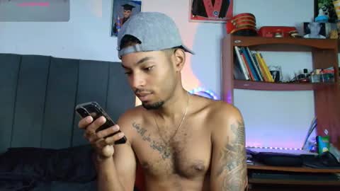 Snapshot of colinlatinbrown chatting on September 29, 10:46 am IG  online show from September 29, 10:46 am