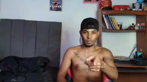 Snapshot of colinlatinbrown chatting on September 24, 6:06 pm IG  online show from September 24, 6:06 pm