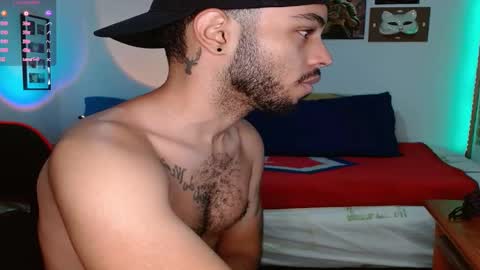 Snapshot of colinlatinbrown chatting on January 8, 10:59 am IG  online show from January 8, 10:59 am