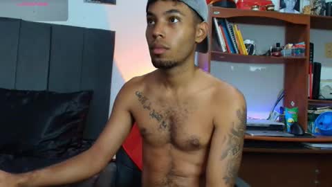 Snapshot of colinlatinbrown chatting on September 20, 11:43 am IG  online show from September 20, 11:43 am