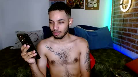 Snapshot of colinlatinbrown chatting on February 26, 11:46 pm IG  online show from February 26, 11:46 pm