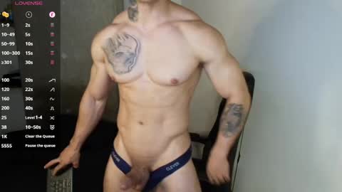 colombianmuscle8 online show from May 30, 2:44 am