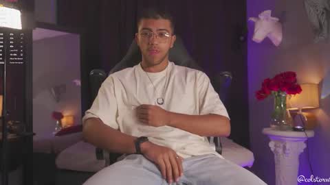 colstorw_ online show from February 4, 10:10 am