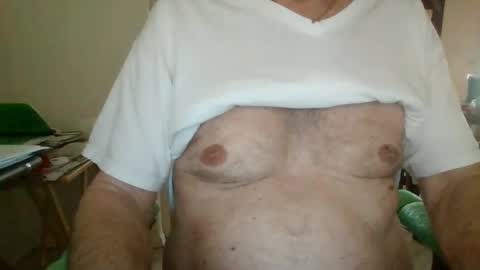 Snapshot of comeonmymouth chatting on January 14, 8:15 pm comeonmymouth online show from January 14, 8:15 pm