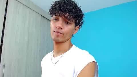 Connor online show from December 22, 10:51 pm