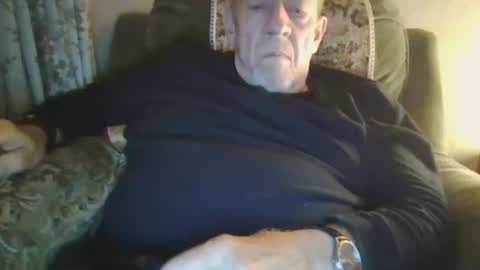 courieral1 online show from September 22, 9:14 pm