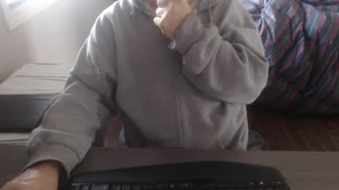 Creamormilk online show from October 7, 1:26 pm