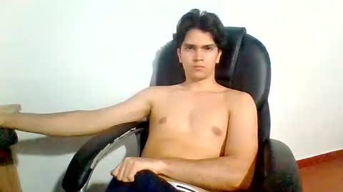 crisexy3 online show from July 3, 3:56 am