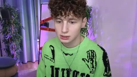 Chris online show from November 13, 3:39 pm