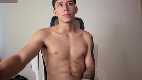 cristopher23  online show from February 11, 12:21 pm