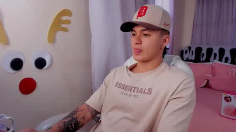 Cristopher online show from December 4, 1:31 pm