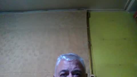 crmperez online show from November 7, 10:57 pm