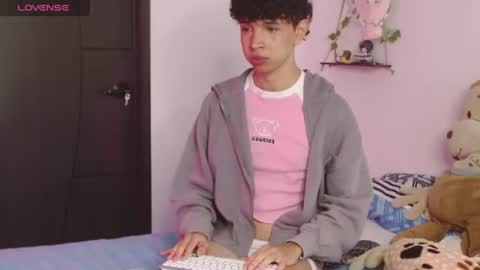 Cuddly online show from July 21, 5:04 pm