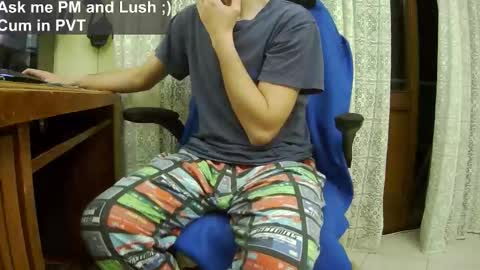 Snapshot of culonudo23 chatting on October 24, 9:38 pm Leo online show from October 24, 9:38 pm